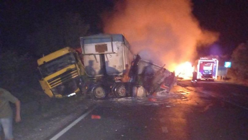 Detalii despre accidentul cu 3 camioane la Racovăț: Un șofer, ars de viu