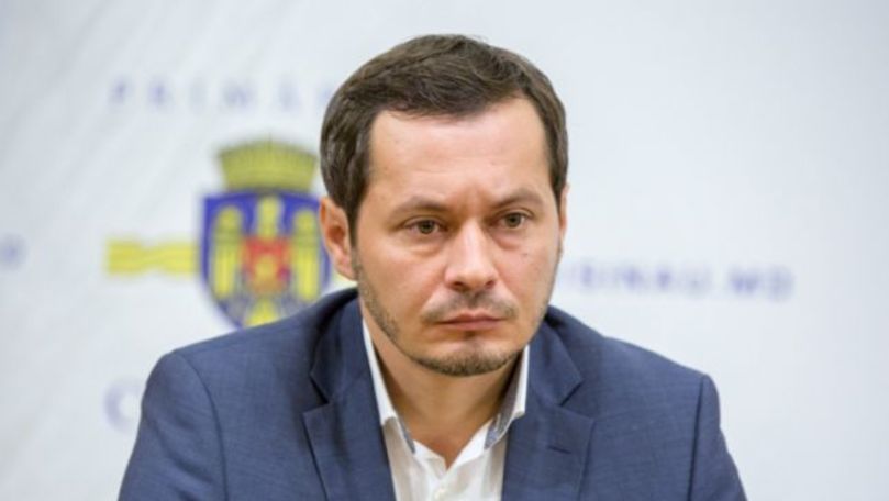 Locatarii blocului Palmieri și stele au protestat la Primărie
