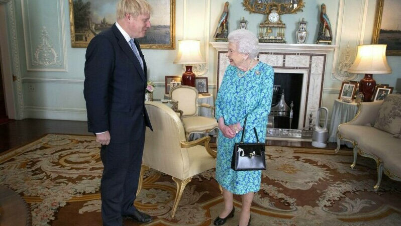 Boris Johnson a povestit cum era Regina la ultima lor întâlnire
