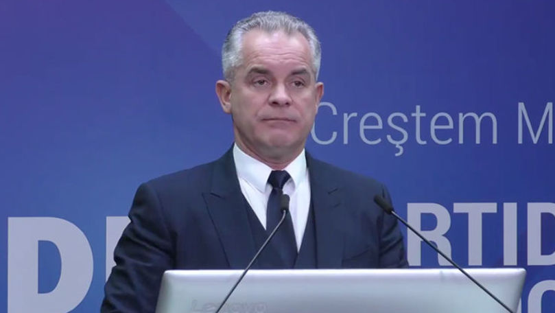 De câte ori a lăsat Plahotniuc funcția de deputat