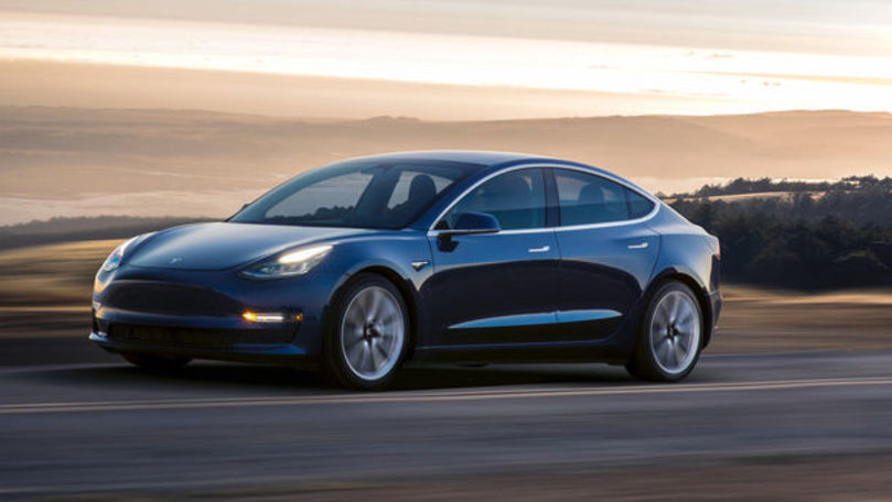 Tesla introduce o versiune mai accesibilă pentru Model 3 în Europa