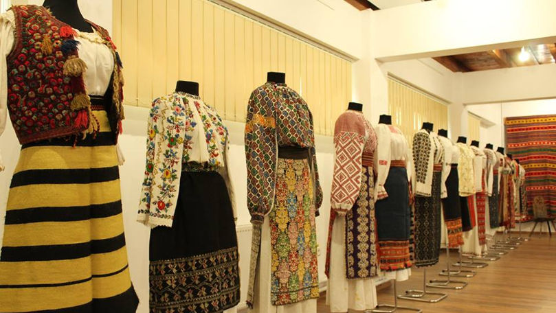 Institutul Cultural Român marchează Ziua Iei cu expoziții la Chișinău