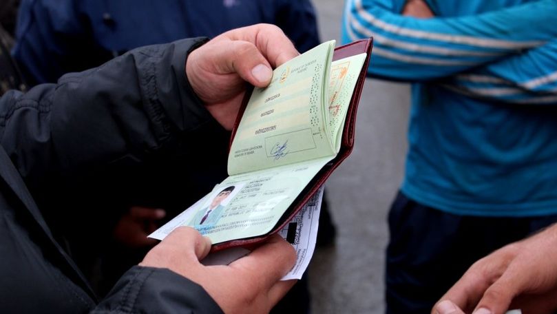 Un moldovean și-a deschis o afacere ilegală cu migranți în Rusia
