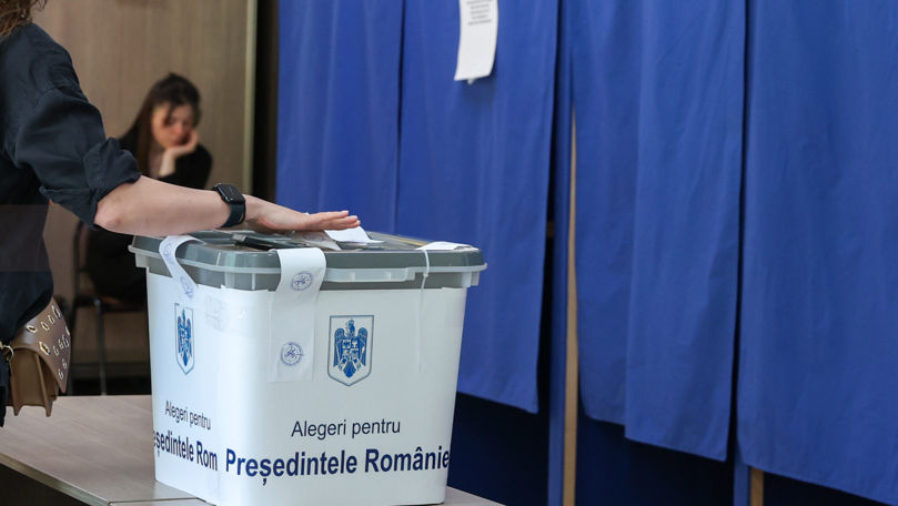 Peste 7.800 de moldoveni cu cetățenie română au votat astăzi