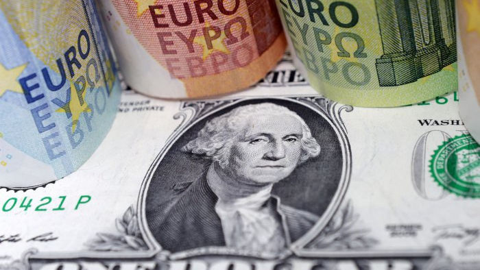 Curs valutar 18 iulie 2025: Cât valorează un euro și un dolar