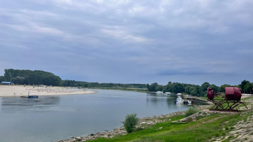 Sute de vase, blocate pe Dunăre din cauza nivelului scăzut al apei