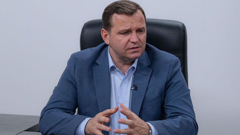Crucifixul de la MAI nu poate fi reinstalat. Năstase: Iartă-i, Doamne