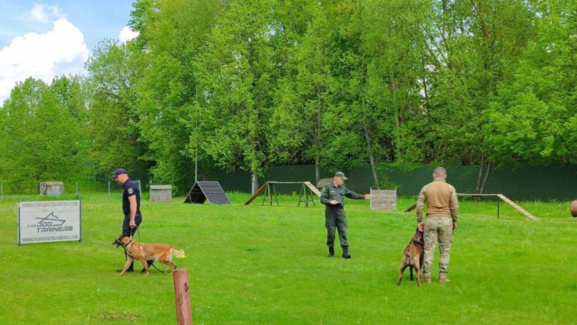 Un inspector și câine său, pe primul loc la o competiție din Letonia