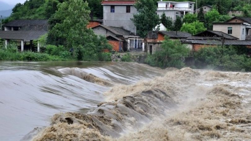 Inundații în România. Viituri puternice în mai multe zone din ţară