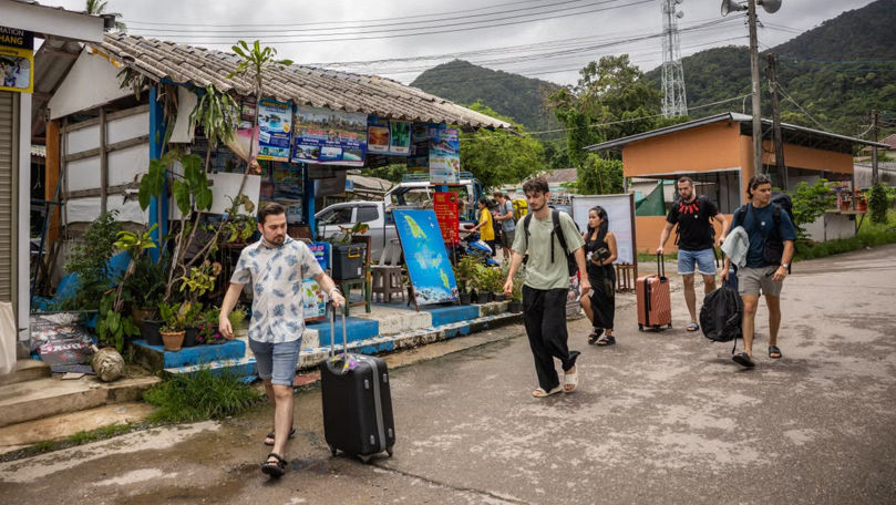 Turiștii din Bali, obligați să poarte mereu pașapoartele asupra lor