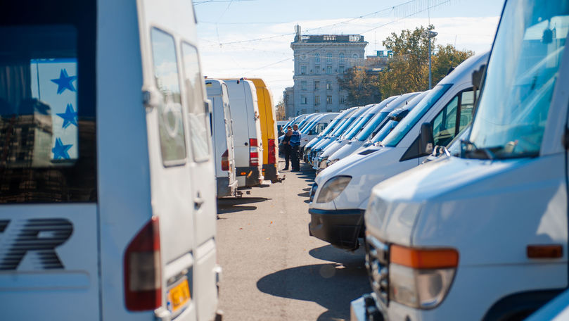 Недовольные принятым бюджетом, перевозчики присоединяются к протесту фермеров. 