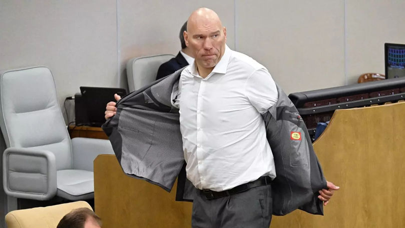 Fostul boxer rus Nikolai Valuev, declarat indezirabil în Azerbaidjan