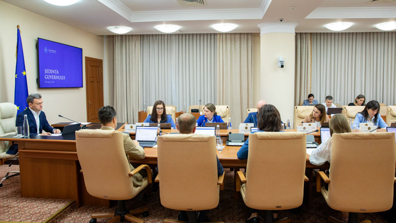 Guvernul dă bani pentru reabilitarea victimelor represiunilor politice
