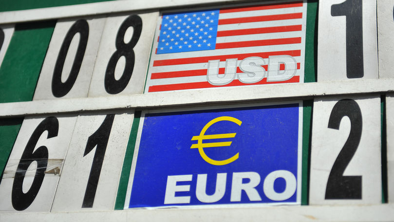 Curs valutar 18 martie 2020: Cât valorează un euro și un dolar