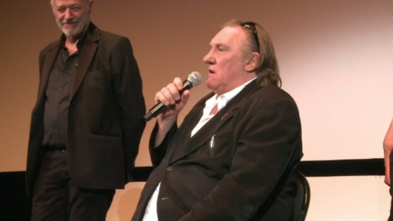 Cine e tânăra care îl acuză pe Gerard Depardieu de viol