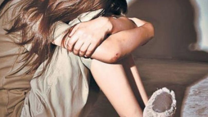 Bălțeni, prădați de o minoră: Cere mâncare, după care fură bani și aur