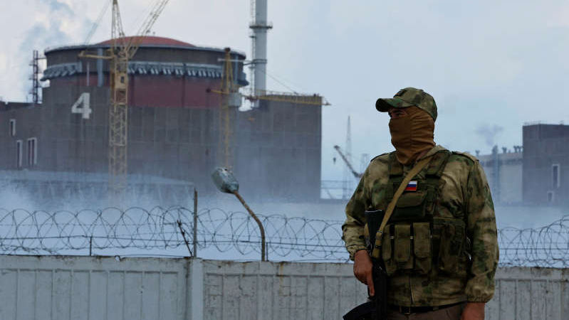 Ruşii vor racorda centrala nucleară de la Zaporojie la Crimeea