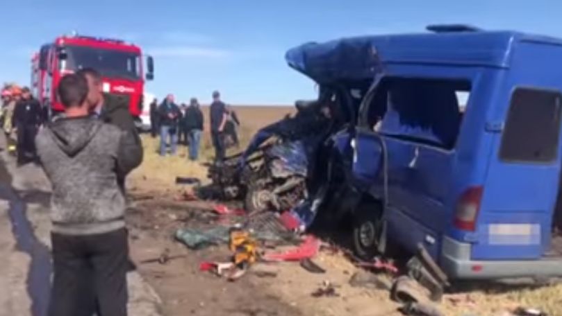 Accident teribil în apropiere de Odesa: 9 morți și câțiva răniți