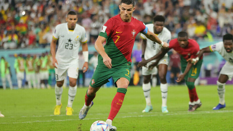 Cristiano Ronaldo, primul jucător care a înscris la cinci ediţii ale CM