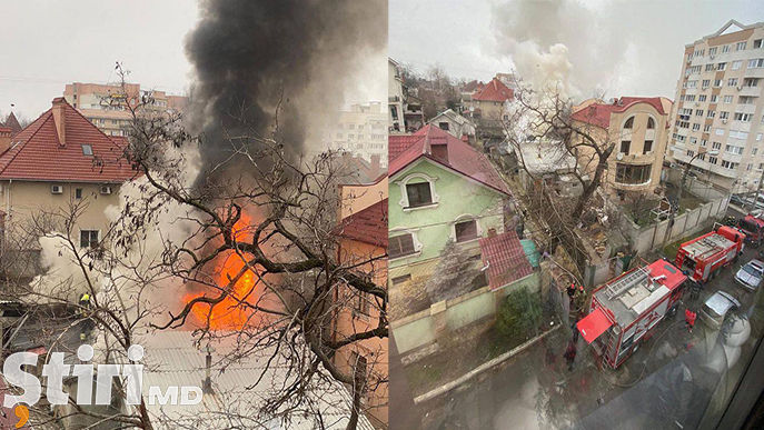 Acoperișul unei case din sectorul Botanica a luat foc