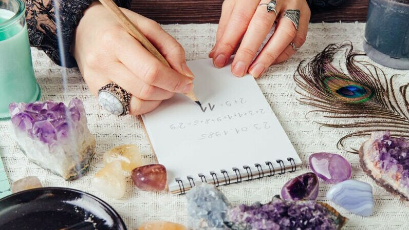 Data de 11.11.2023. Ce semnificație are în iubire și ce e bine să faci