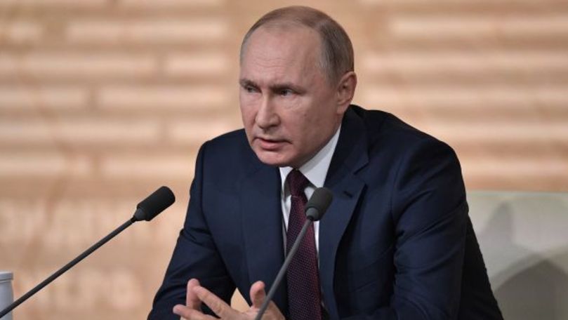 Путин допустил увеличение контингента миротворцев в Карабахе.