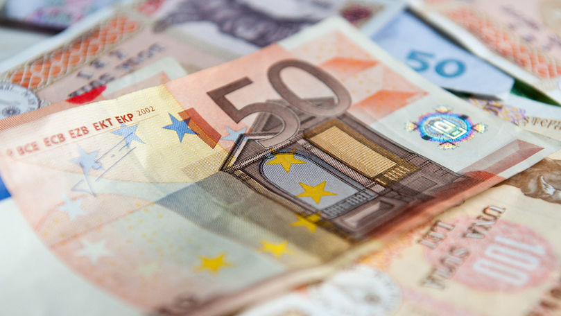 Curs valutar 24 aprilie 2019: Cât valorează un euro și un dolar