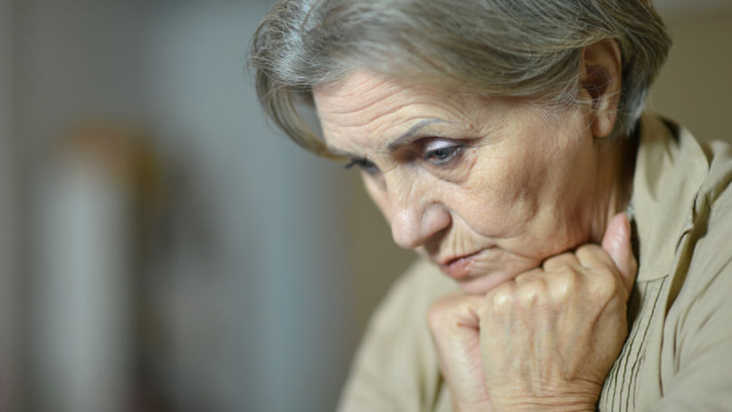 Raport: Aproximativ 200.000 de britanici în vârstă suferă de singurătate