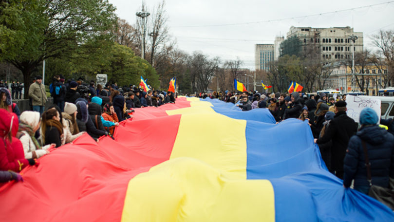 Unioniştii au amânat marşul automobilistic programat pentru astăzi