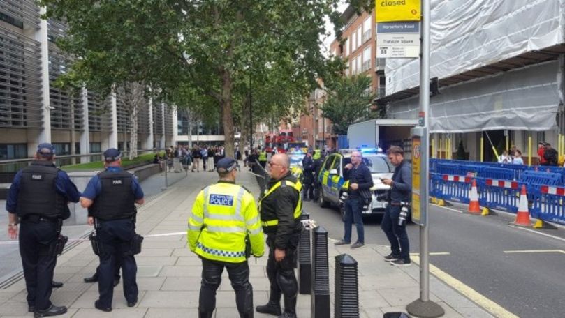 Bărbat înjunghiat în faţa Ministerului de Interne de la Londra