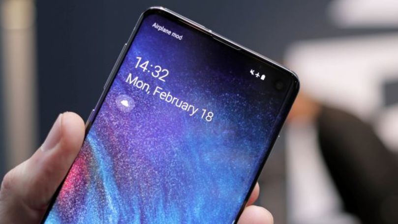 Samsung confirmă că lucrează la telefoane cu ecran perfect