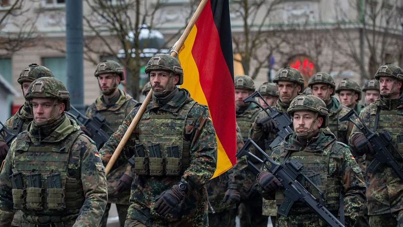 Германия представила свою первую военную стратегию, цель – самая сильная армия Европы.