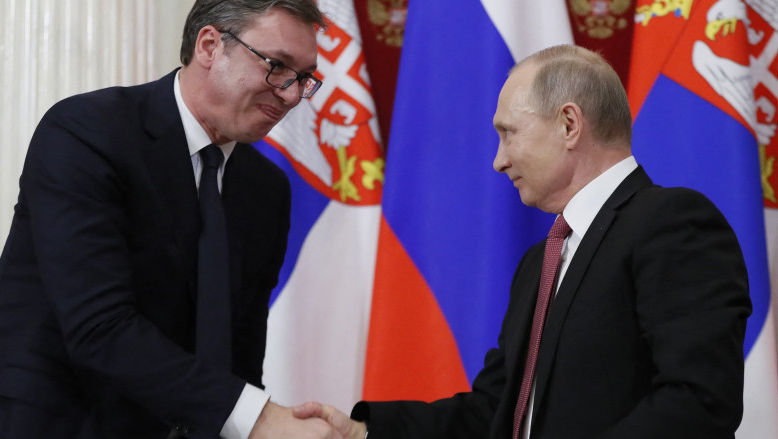 Vucic a fost externat din spital și va merge la parada lui Putin
