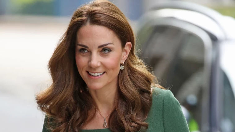 Primele imagini cu Kate Middleton după intervenția chirurgicală