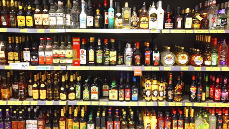 Suedia sparge monopolul asupra alcoolului după un secol, dar cu condiții