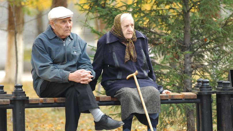 Ziua Internațională a Pensionarilor: Primăria oferă ajutoare bătrânilor