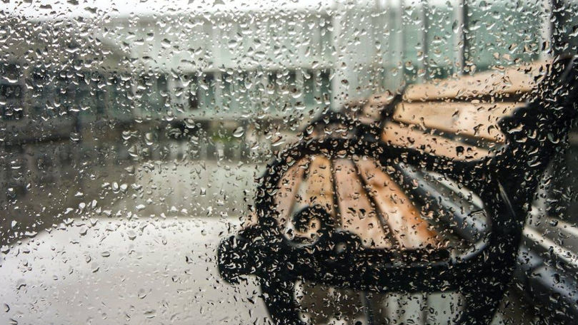 С дождливого и теплого дня начнется новая неделя в Молдове.