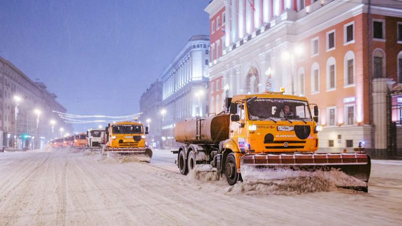 Primăria cumpără autospeciale rusești. Moscova donează aşa autovehicule