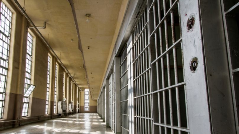 Un deținut din penitenciarul Pruncul a murit noaptea în celulă