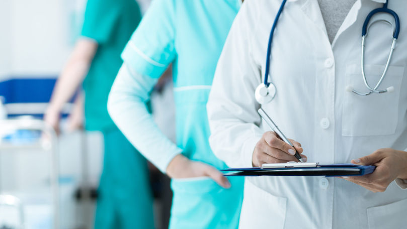Lipsa de personal medical și farmaciști: Ce soluții propun autoritățile
