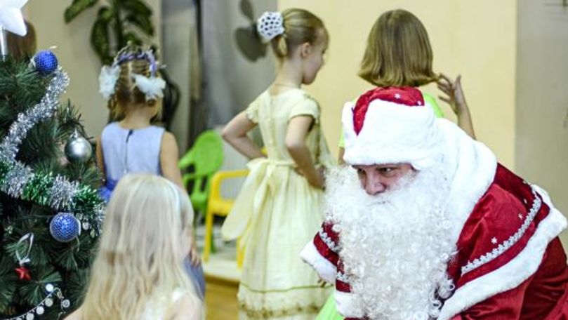 Moș Crăciun a murit la serbarea de la o grădiniță din Rusia
