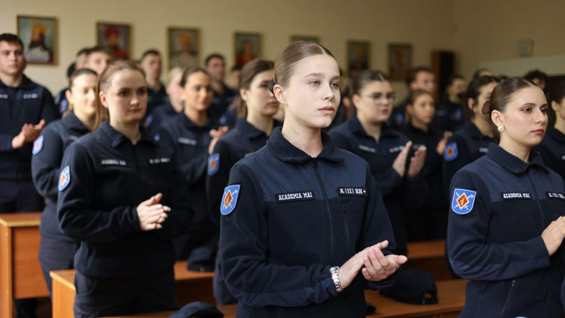 Au jurat credinţă Patriei: 88 de absolvenți militari au depus jurământul