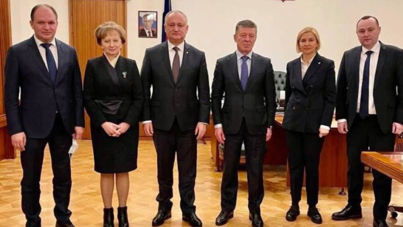 Додон, Гречаный, Чебан, Батрынча и Влах встретились с Козаком.