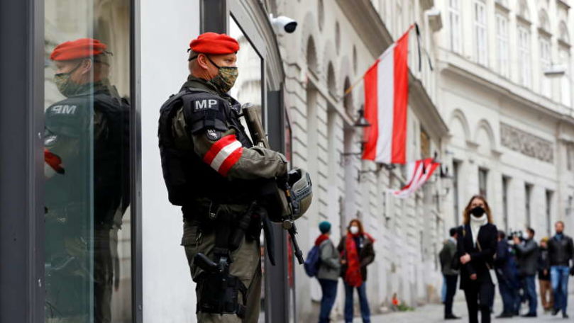 Atac la Viena: 8 indivizi arestați, învinuiți pentru alte acte teroriste