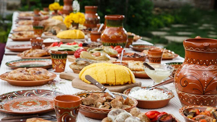 Moldova poate deveni gazdă a turismului gastro-oenologic