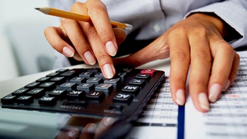 Плательщики подоходного налога могут получить консультацию в колл-центре.