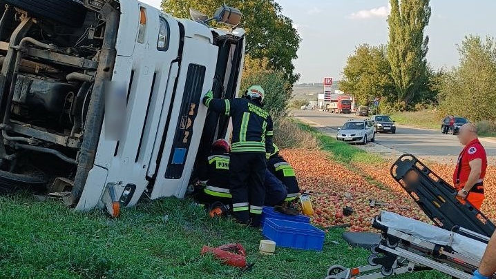 Accident grav la Orhei: Un bărbat, descarcerat și transportat la spital