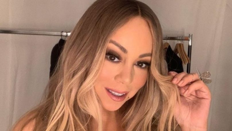 Mariah Carey, în costum de baie. Ar fi plătit 40.000 $ pe proceduri