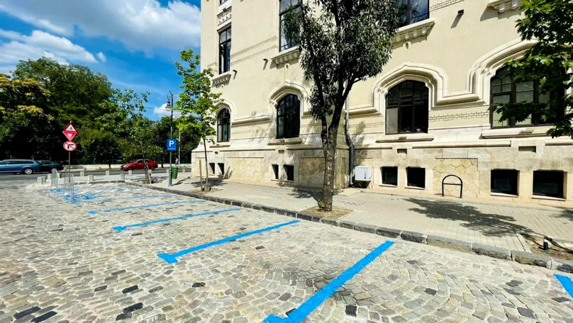 Scandal la București: Un loc de parcare ar putea costa 77.000 de euro