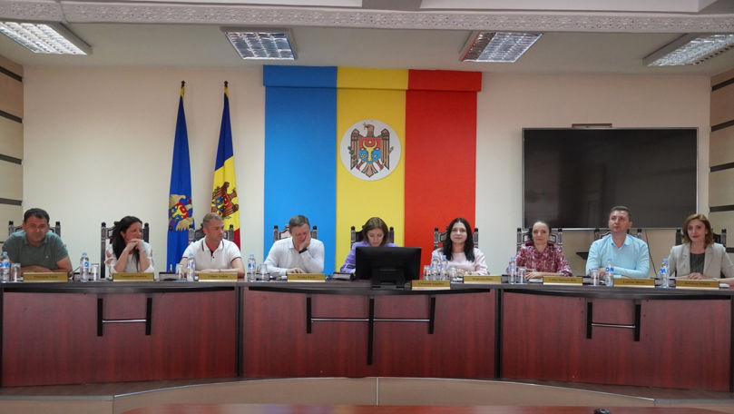 CEC atenționează: În campanie este permisă doar publicitatea electorală